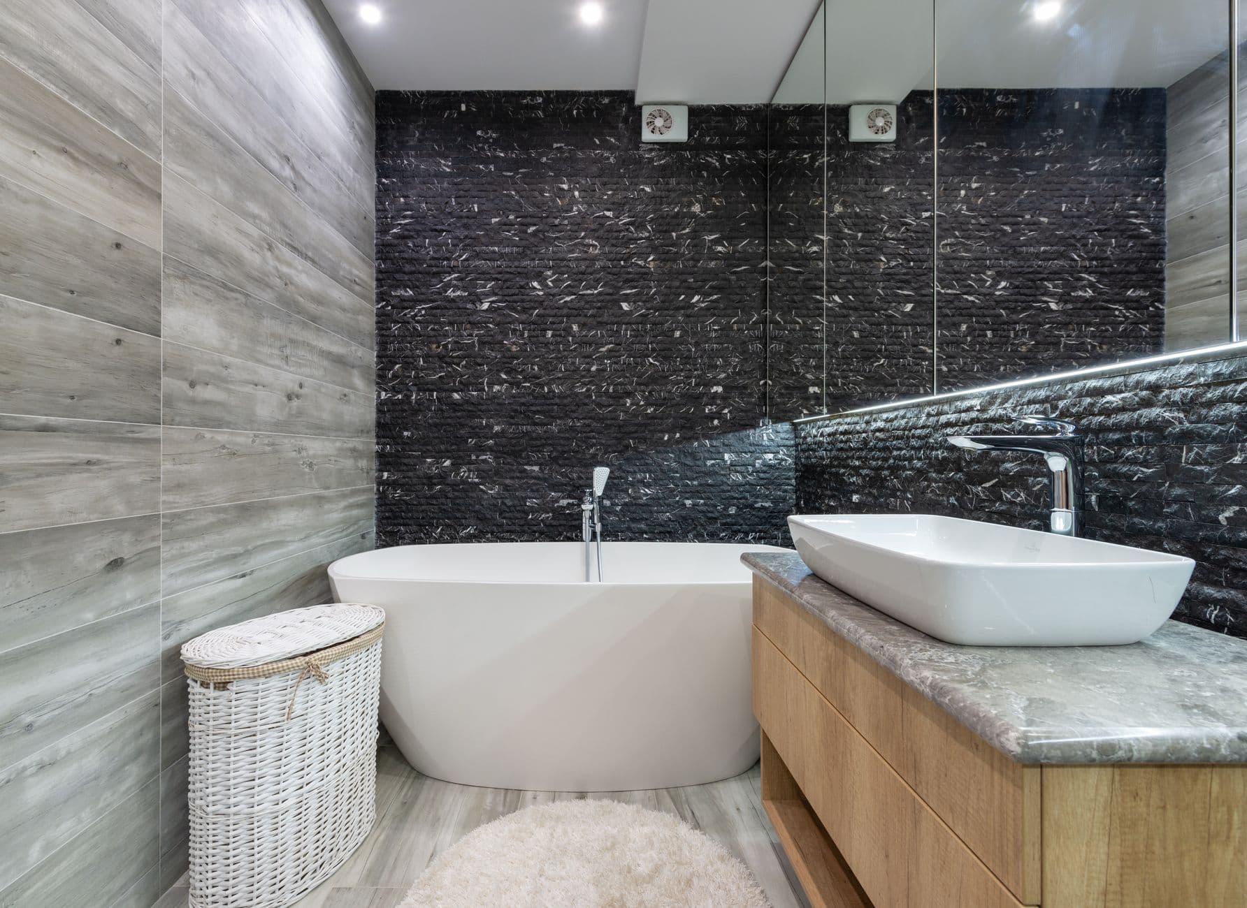 What a Good Bathroom Does With Stone, Light and Storage