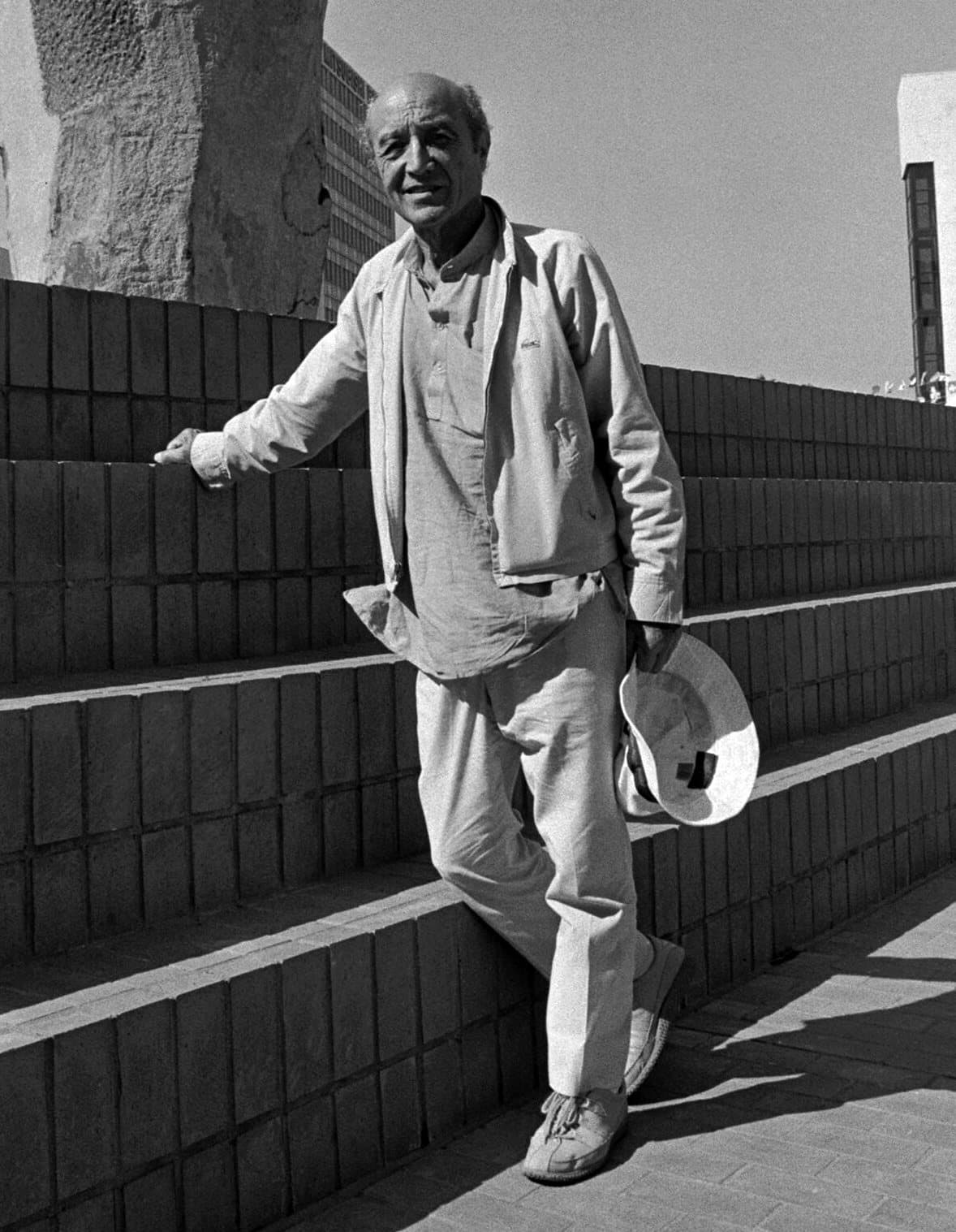 Portrait of Isamu Noguchi in Little Tokyo in 1983